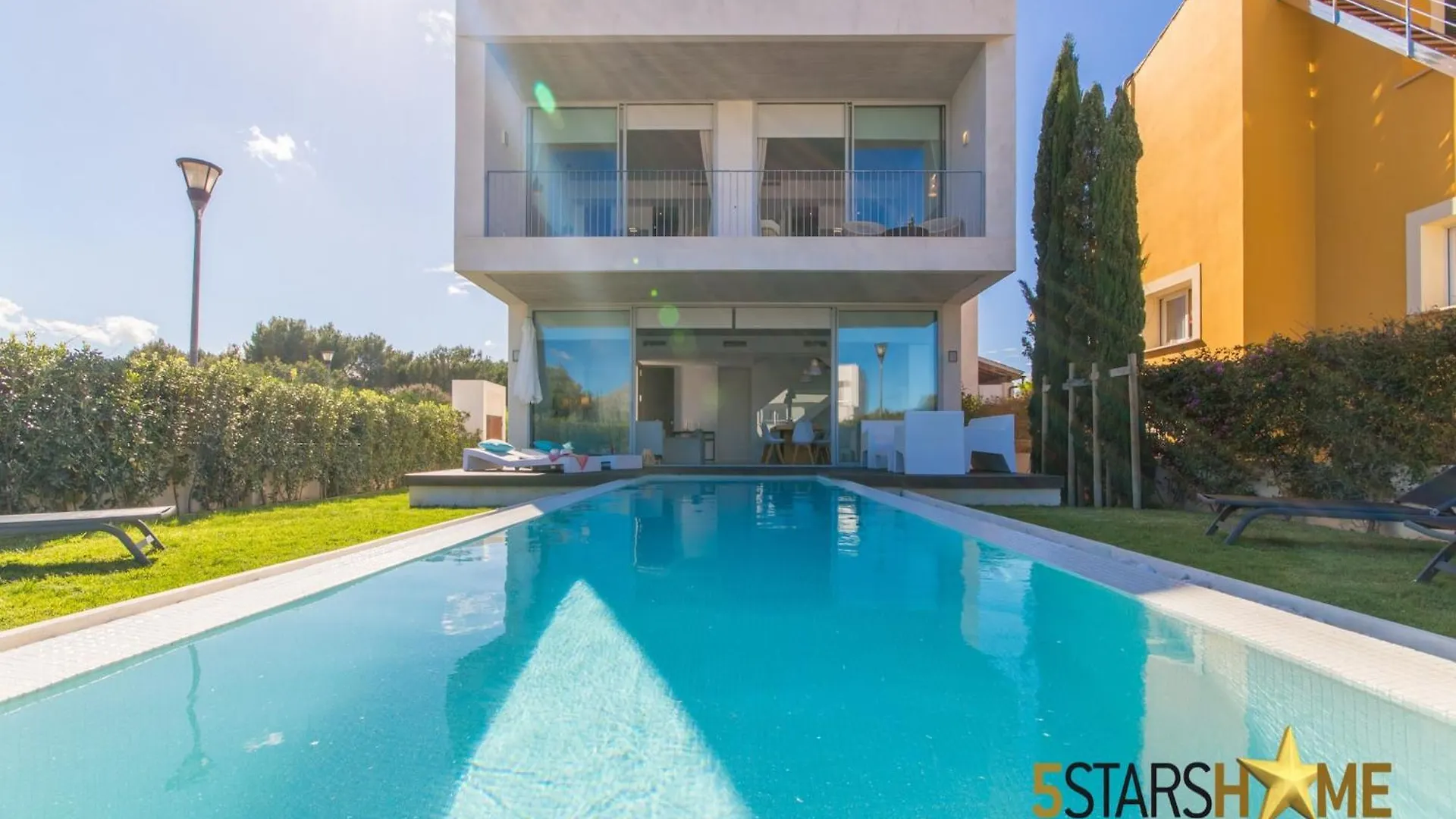 Modern Villa In Barcares Near Beach الكوذيا