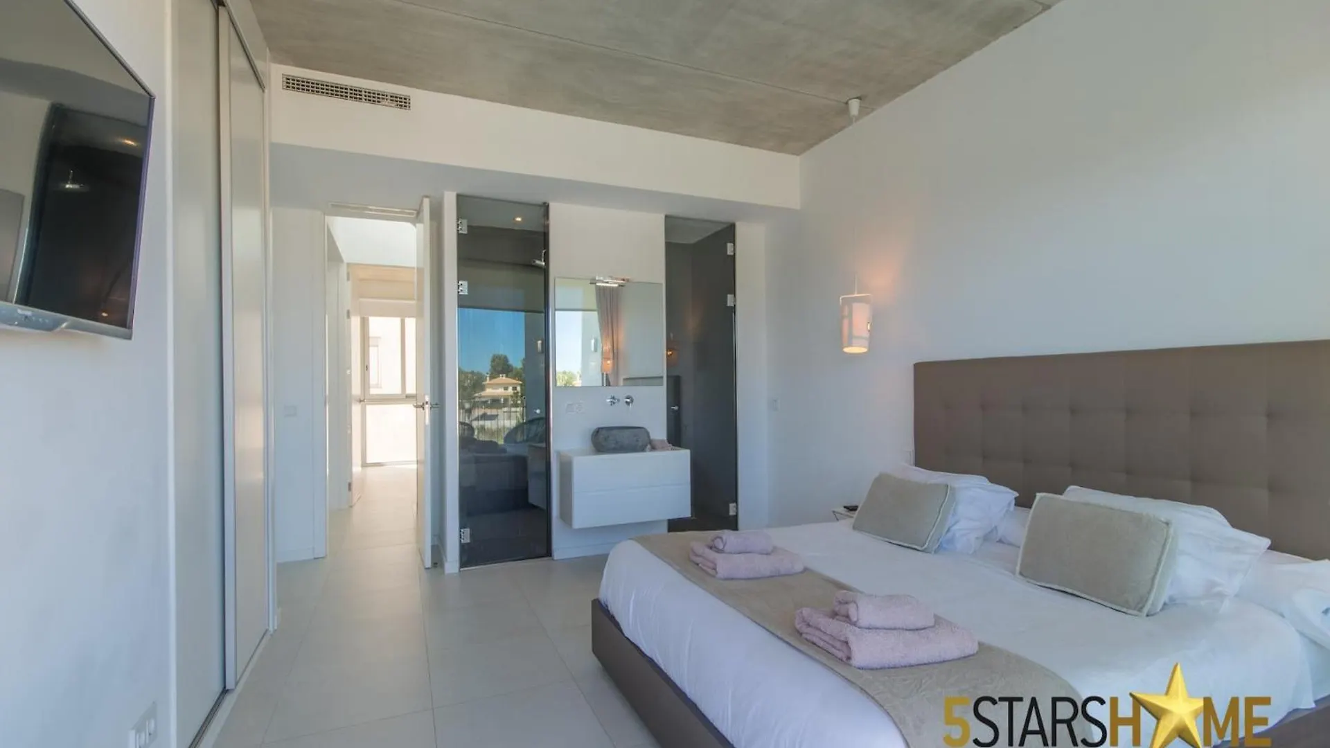 Modern Villa In Barcares Near Beach Alcudia